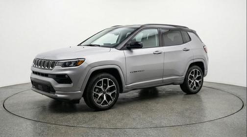 Silver Zynith Metallic Clearcoat 2025 Jeep Compass Limited