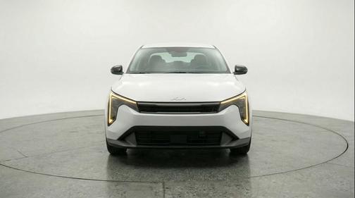 Snow White Pearl 2025 Kia K4 LXS
