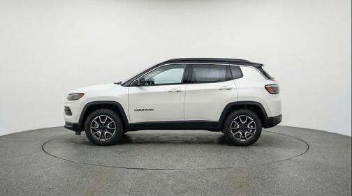 Bright White Clearcoat 2025 Jeep Compass Trailhawk