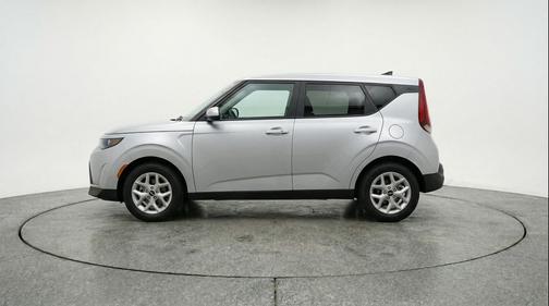 Gravity Gray 2025 Kia Soul LX