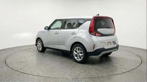 Steel Gray 2025 Kia Soul LX