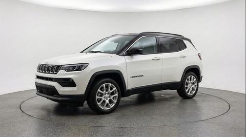 Bright White Clearcoat 2025 Jeep Compass Limited