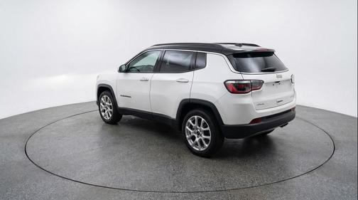 Bright White Clearcoat 2025 Jeep Compass Limited