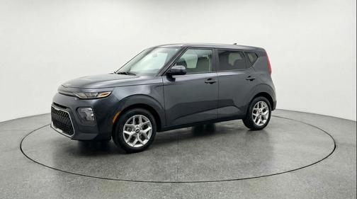 Gravity Gray 2025 Kia Soul LX