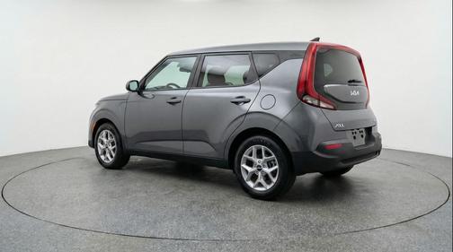 Gravity Gray 2025 Kia Soul LX