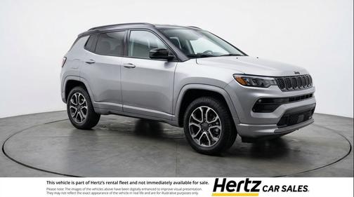 Silver Zynith Metallic Clearcoat 2025 Jeep Compass Trailhawk