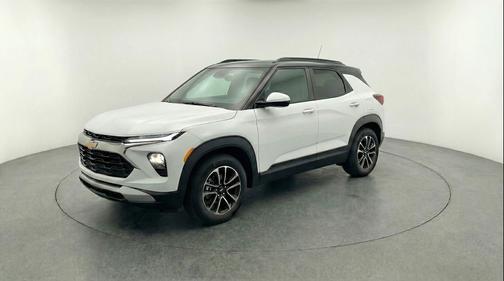 Summit White 2025 Chevrolet Trailblazer LT