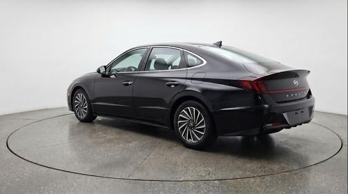 Abyss Black 2025 Hyundai SONATA Hybrid SE