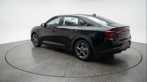 Aurora Black Pearl 2025 Kia K4 LXS