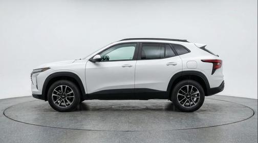 Summit White 2025 Chevrolet Trailblazer LT