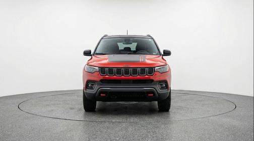 Red Hot Pearlcoat 2025 Jeep Compass Trailhawk