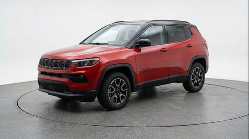 Red Hot Pearlcoat 2025 Jeep Compass Trailhawk