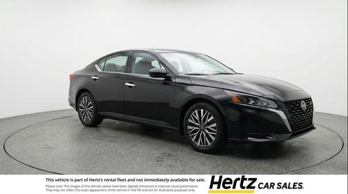Super Black 2025 Nissan Altima SV FWD