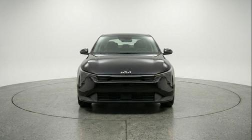 Aurora Black Pearl 2025 Kia K4 LXS