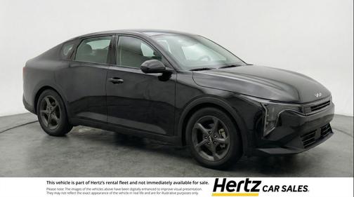 Aurora Black Pearl 2025 Kia K4 LXS