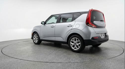 Steel Gray 2025 Kia Soul LX