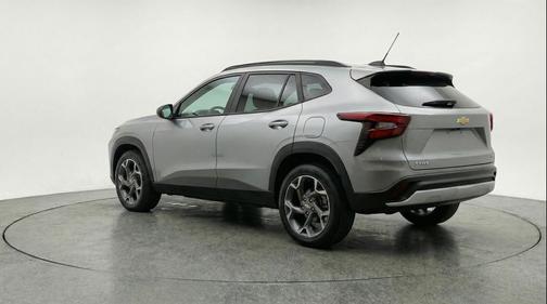 Sterling Gray Metallic 2025 Chevrolet Trax LT