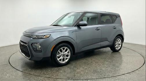 Gravity Gray 2025 Kia Soul LX