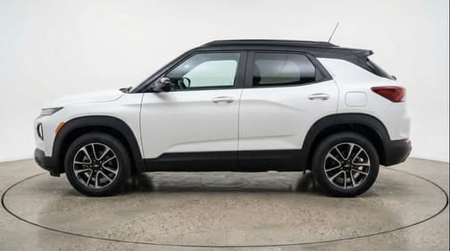 Summit White 2025 Chevrolet Trailblazer LT