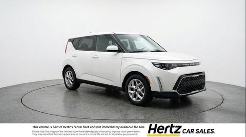 Snow White Pearl 2025 Kia Soul LX