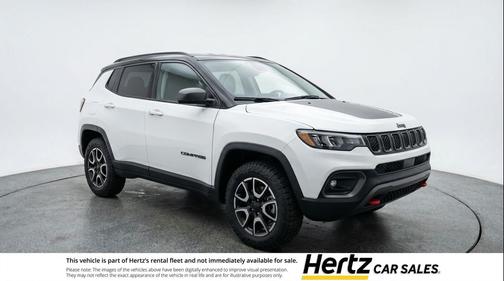 Bright White Clearcoat 2025 Jeep Compass Trailhawk