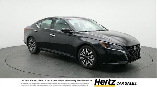 Super Black 2025 Nissan Altima SV FWD