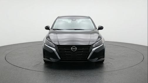 Super Black 2025 Nissan Altima SV FWD