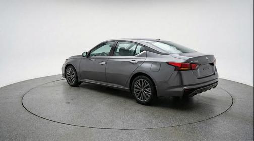 Gun Metallic 2025 Nissan Altima SV FWD