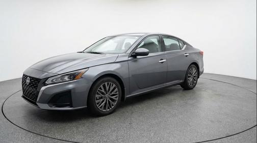 Gun Metallic 2025 Nissan Altima SV FWD