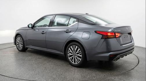 Gun Metallic 2025 Nissan Altima SV FWD