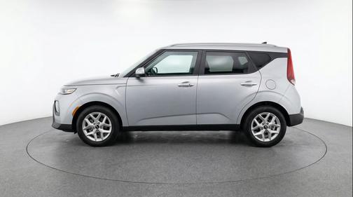 Steel Gray 2025 Kia Soul LX