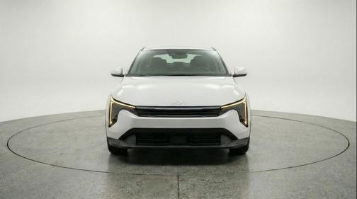 Snow White Pearl 2025 Kia K4 LXS