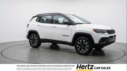 Bright White Clearcoat 2025 Jeep Compass Trailhawk