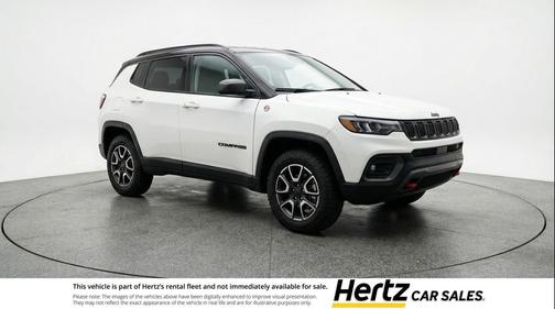 Bright White Clearcoat 2025 Jeep Compass Trailhawk