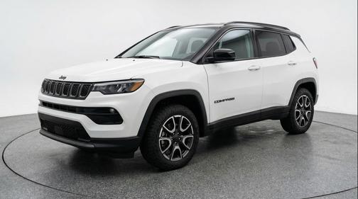 Bright White Clearcoat 2025 Jeep Compass Trailhawk