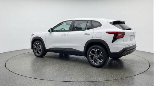 Summit White 2025 Chevrolet Trax LT