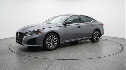 Gun Metallic 2025 Nissan Altima SV FWD