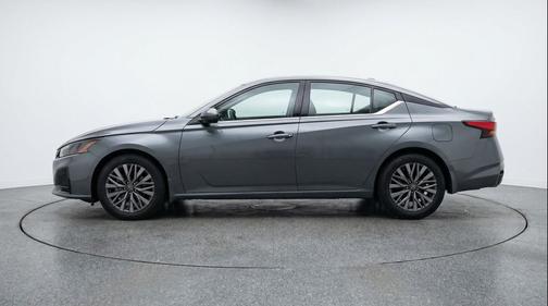 Gun Metallic 2025 Nissan Altima SV FWD