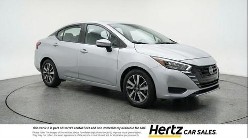 Gun Metallic 2025 Nissan Versa 1.6 SV