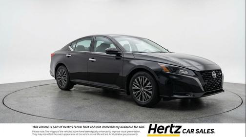 Super Black 2025 Nissan Altima SV FWD