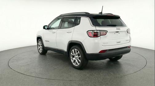 Bright White Clearcoat 2025 Jeep Compass Limited