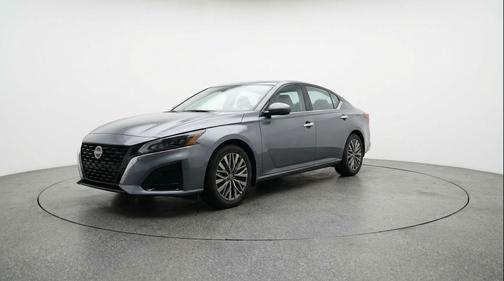 Gun Metallic 2025 Nissan Altima SV FWD