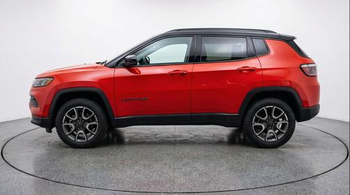 2025 Jeep Compass Trailhawk