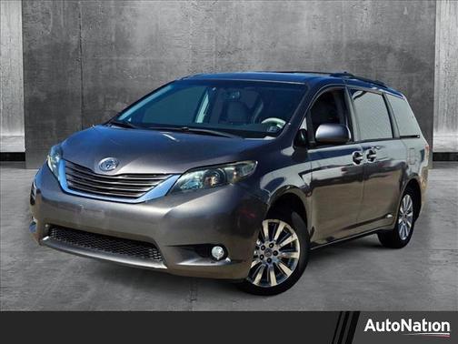 2011 Toyota Sienna XLE