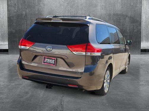 2011 Toyota Sienna XLE