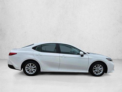 Ice Cap 2025 Toyota Camry LE