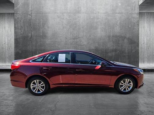 2017 Hyundai SONATA SE