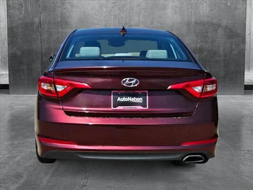 2017 Hyundai SONATA SE