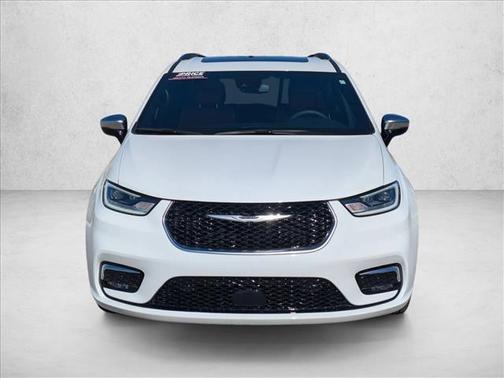 2025 Chrysler Pacifica L