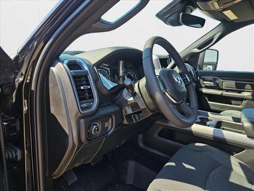 2025 RAM 2500 Big Horn Crew Cab 4x4 6'4' Box
